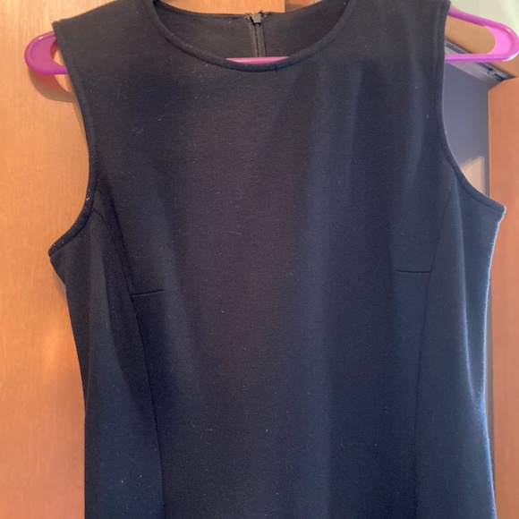 Little black dress . Size 2 - Picture 2 of 4